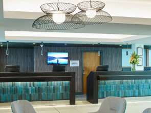 Courtyard by Marriott London Gatwick Airport