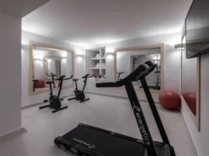 Gallery Suites & Residences, Piraeus