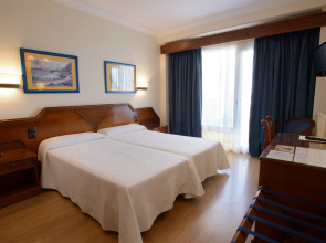 Отель Monarque Fuengirola Park