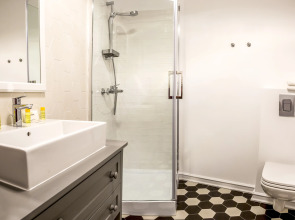 Matisse Bucharest Old Town