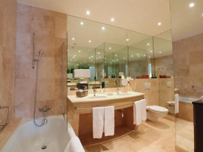 Hotel du Grand Lac Excelsior