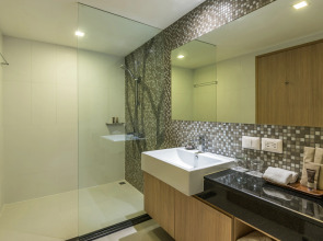 Отель Maitria Sukhumvit 18 Bangkok – A Chatrium Collection