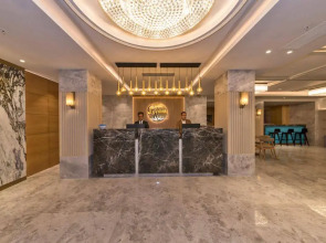 Golden Royal Hotel & Spa