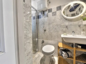 Santo Spirito Romantic by Mmega