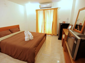 Rafael Mansion Bangkok Aiport