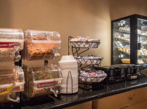 Rodeway Inn & Suites Fort Lauderdale Airport & Cruise Port