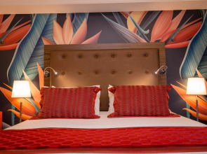 AX The Victoria Hotel