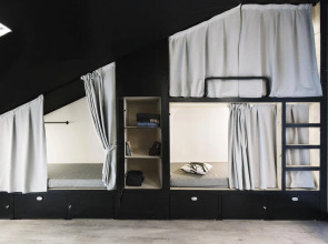 Sputnik Hostel & Personal Space