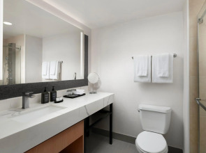 Sheraton Ontario Airport Hotel