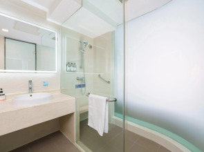 Holiday Inn Express Dalian City Centre by IHG