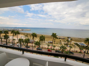 Les Palmiers Beach Hotel