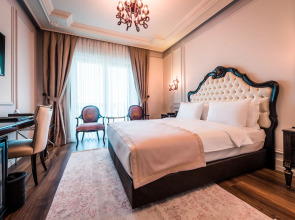 The Time Hotel Marina