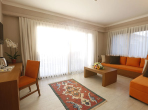 Renka Hotel & Spa
