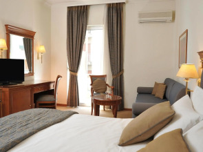 Athens Atrium Hotel and Suites