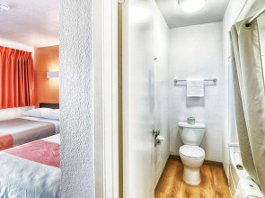 Motel 6 Mammoth Lakes, CA