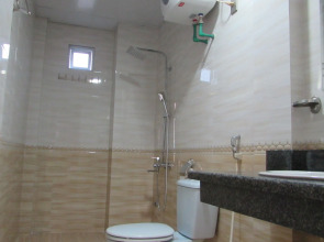 Viet Nhat Halong Hotel