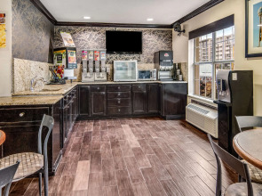 Quality Inn & Suites Dallas - Cityplace