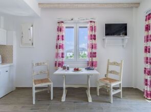 Faros Villa small hotel & restaurant