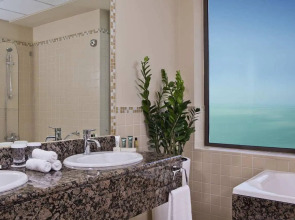 Hilton Dubai The Walk