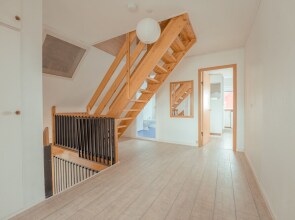 Sea View Apt / Central / Spacious / Free Parking