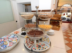 Hotel Mantegna Stazione , Mantegna Hotels