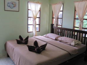 Lazy Sandals Koh Samed