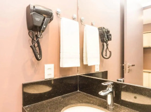 Cozzy Suítes Paraíso Hotel