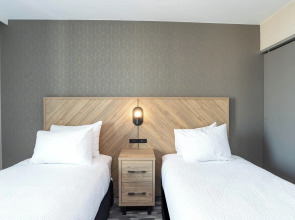 Sandman Suites Vancouver on Davie