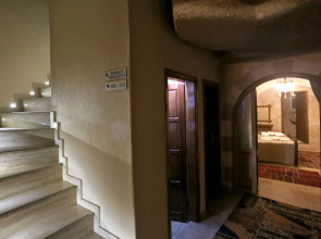 Nomads Cave Hotel & Rooftop