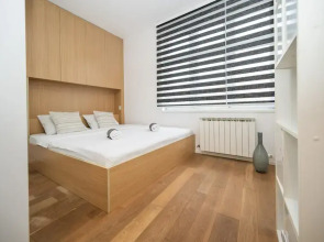 Design 1bdr Apartment With City View