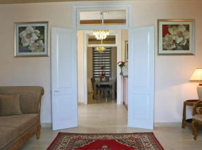 Elena Boutique Residence