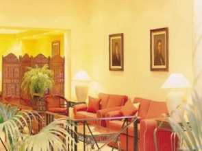 RF Astoria - Only Adults