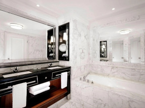 The Ritz-Carlton, Berlin