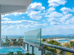 Glyfada Riviera Hotel