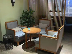 Tiange Theme Hotel (Jianzhong Branch)