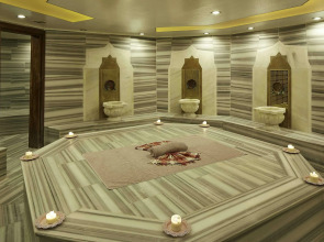 Doubletree By Hilton Hotel Izmir - Alsancak