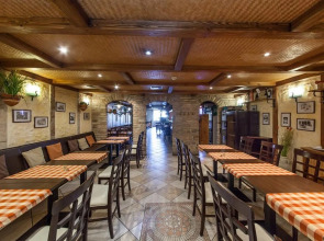 Отель East City