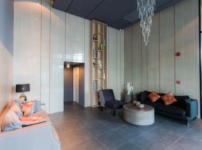 6th Avenue Surin Beach