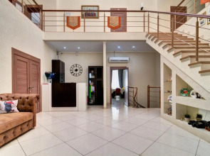 Лондон-Сити на улице Бекешская