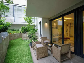 Elisabeth Downtown Apartments by UrbanRent