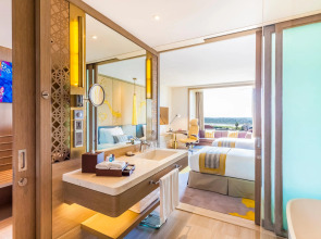 Crowne Plaza Vientiane by IHG