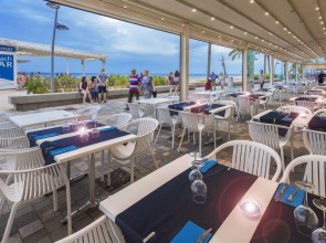 Отель 4R Miramar Calafell