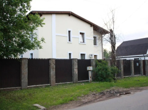 Антис Хаус Юнин