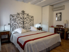 Hotel Antigo Trovatore