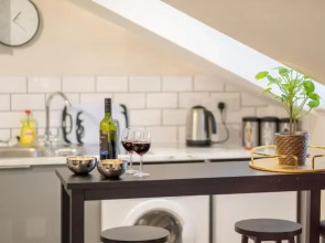 Catharine House by condokeeper