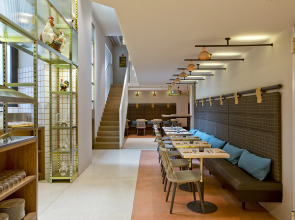 Отель Room Mate Giulia