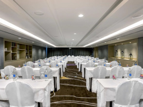 Novotel Phuket City Phokeethra Hotel