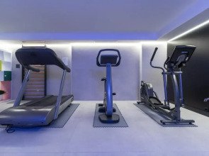 Suites Plaza Hotel & Wellness