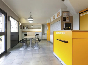 hotelF1 Paris Saint-Denis Université