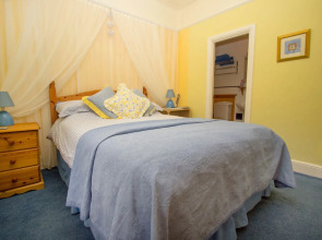 Polraen Country House